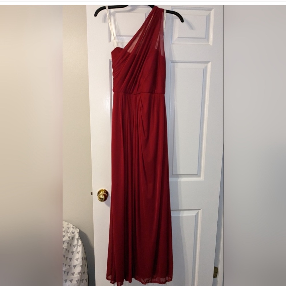 David’bridal burgundy formal dress in great condition